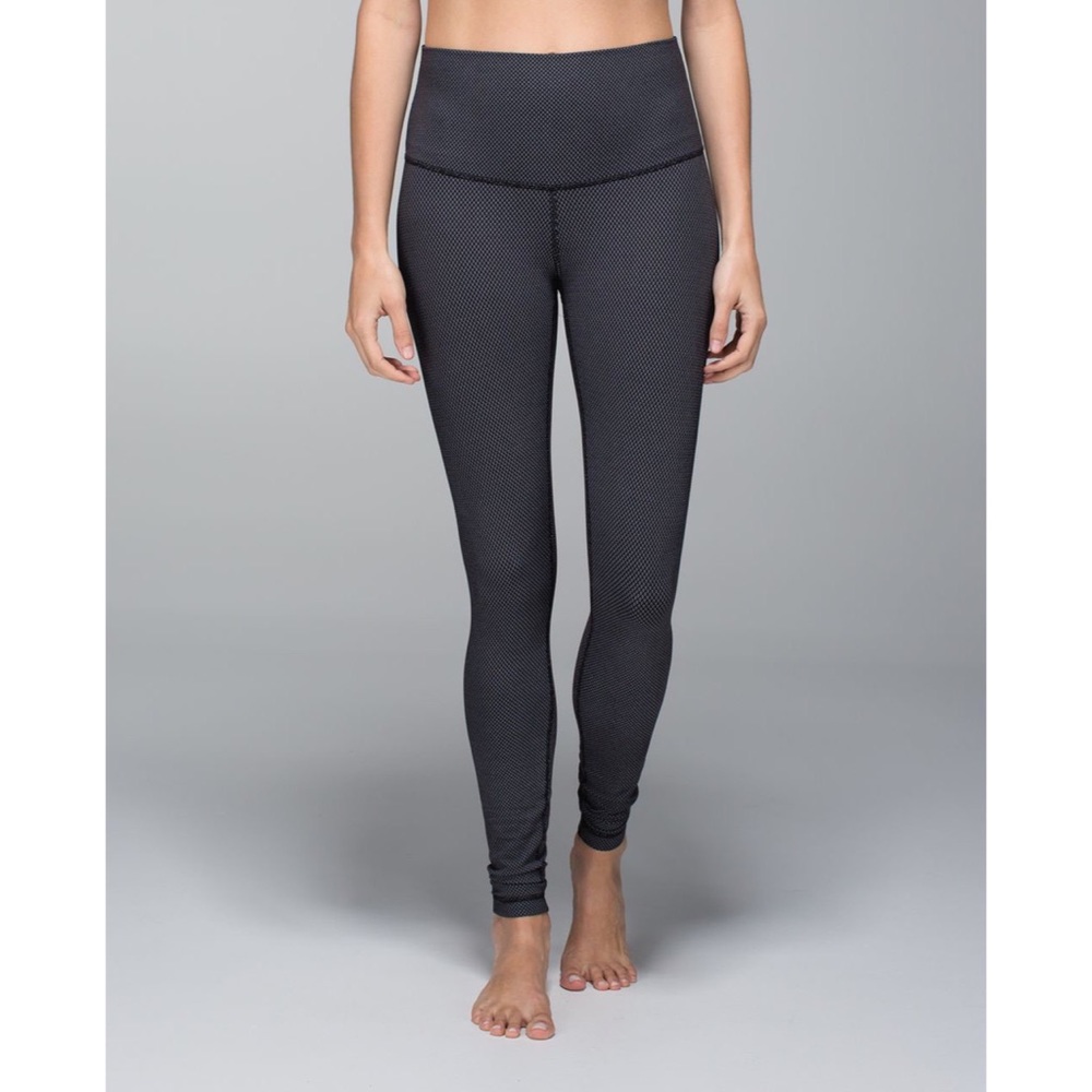 Lululemon Black Diamond Dot Wunder Under Legging